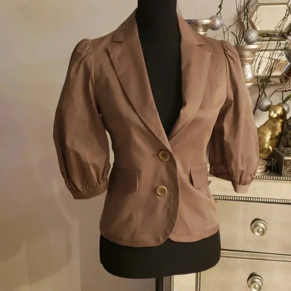 BCBGMaxAzria Jackets & Blazers - Bcbg Maxazaria gorgeous jacket size 2-4 NWOT